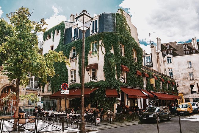 Le Marais District & Jewish Quarter Guided Walking Tour 12ppl Max - Entering the Pletzl and Rue des Rosiers