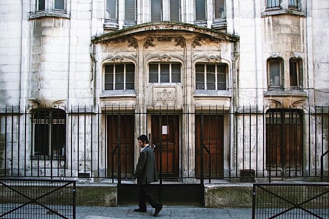 Le Marais District & Jewish Quarter Guided Walking Tour 12ppl Max - Hotel de Sully and the road to Place des Vosges