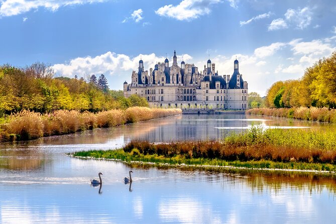 Loire Valley Castles Day Trip from Paris with Complementary Wine - Château de Chenonceau, the elegant second act