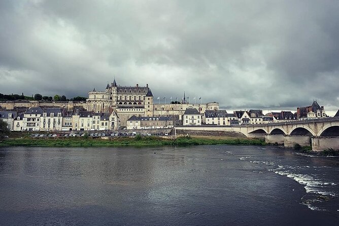 Loire Valley Castles Small-Group Day Trip from Paris - The minivan ride and physical demands
