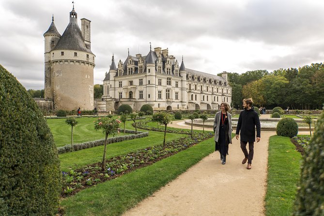 Loire Valley Castles Trip with Chenonceau and Chambord from Paris - The 7 a.m. departure from Bercy