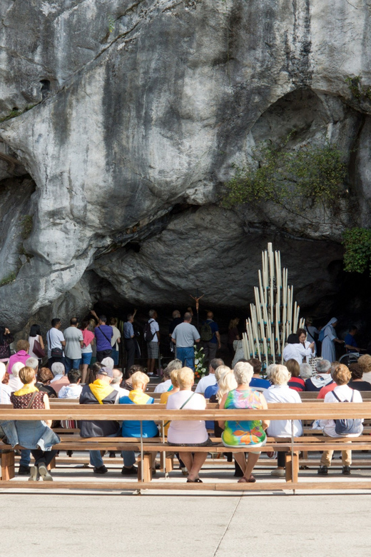 Lourdes: Private Guided Tour in the Sanctuary - Who should book this Lourdes tour?