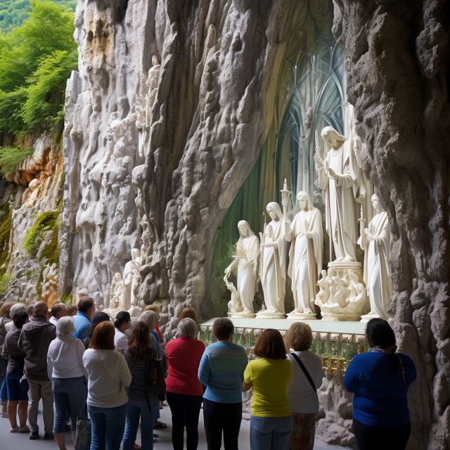 Lourdes: Sanctuary Guided Walking Tour - Why a guided walk helps at Lourdes