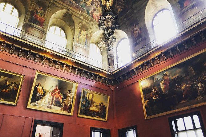 Louvre: Everything but the Mona Lisa - Limited to 6 Guests - Physical demands, bags, and family needs