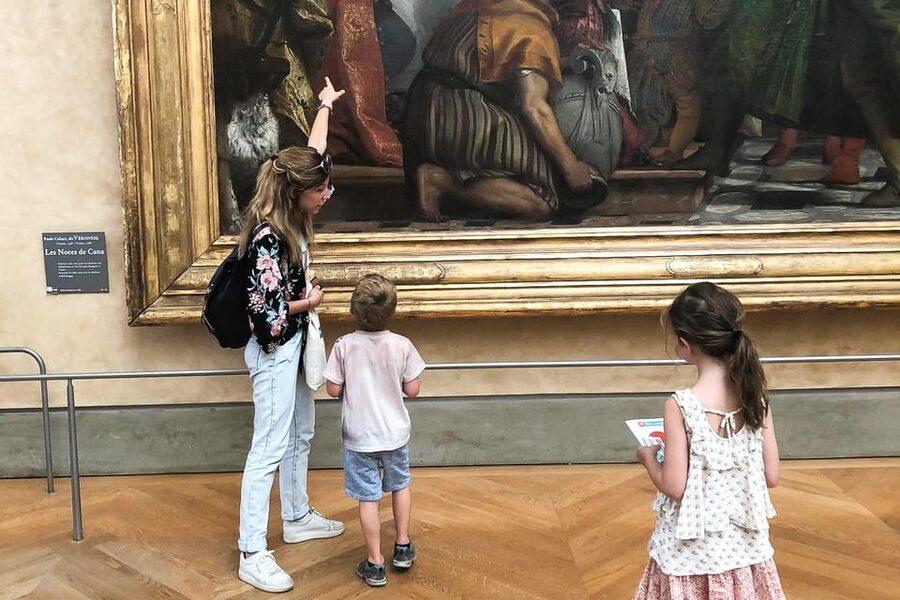 Louvre Guided Treasure Hunt for Families and Kids - The First Steps: Booklets, Rules, and a Family-Friendly Route