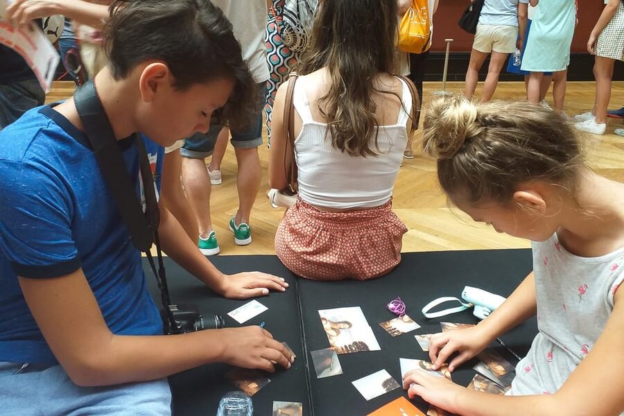 Louvre Guided Treasure Hunt for Families and Kids - The Mona Lisa: Famous, Crowded, and Handled With Care