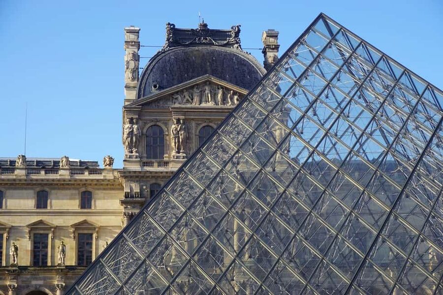 Louvre Guided Treasure Hunt for Families and Kids - Collecting Clues and Solving the Final Puzzle
