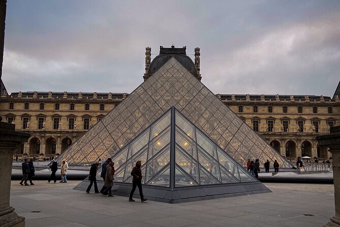 Louvre Highlights & Mona Lisa Guided Tour - Why the Louvre needs a short, focused plan