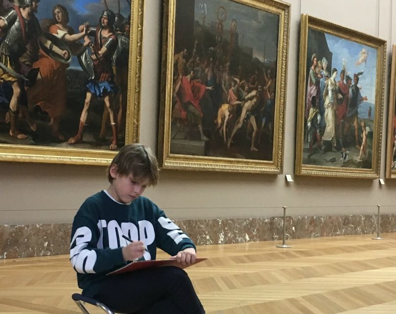 Louvre Museum Child-Friendly Private Tour for Families - Following a selected route through a giant museum