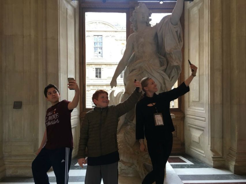 Louvre Museum Child-Friendly Private Tour for Families - Meeting the Mona Lisa without making it the whole visit