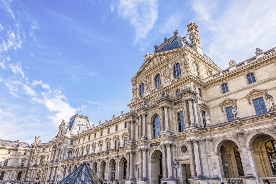 Louvre Museum Child-Friendly Private Tour for Families - Timing, language, and practical limits