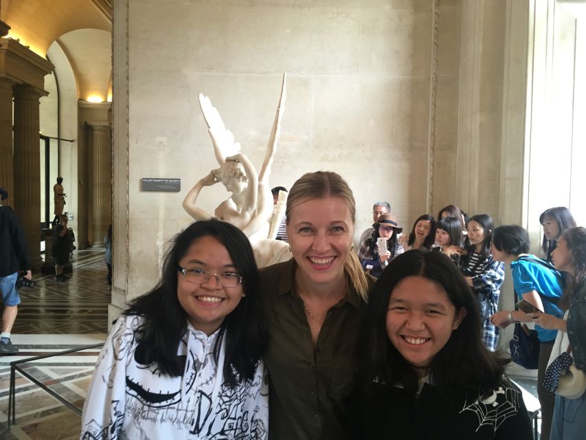 Louvre Museum Child-Friendly Private Tour for Families - Getting inside without a long ticket wait
