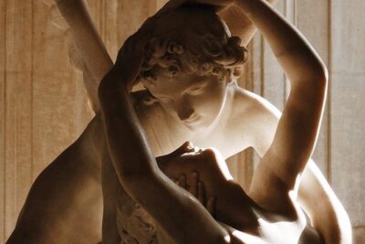 Louvre Museum – Exclusive Guided Tour (Entry Included)