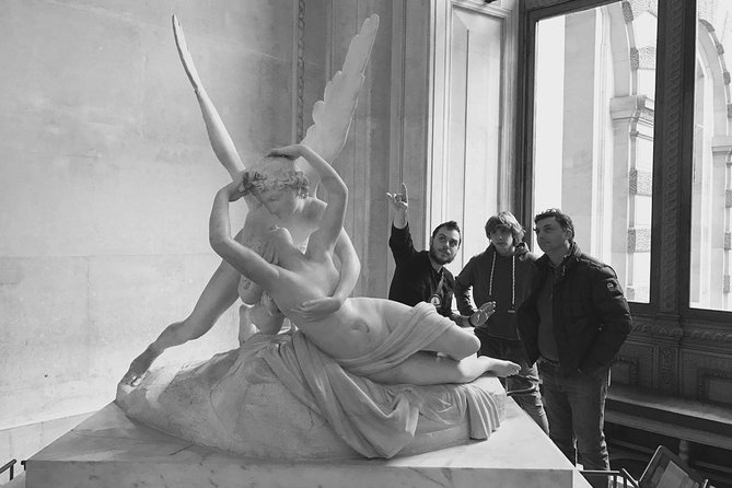Louvre Museum Private 2-h Tour on Italian Art and masterpieces - Timing, weather, and booking conditions