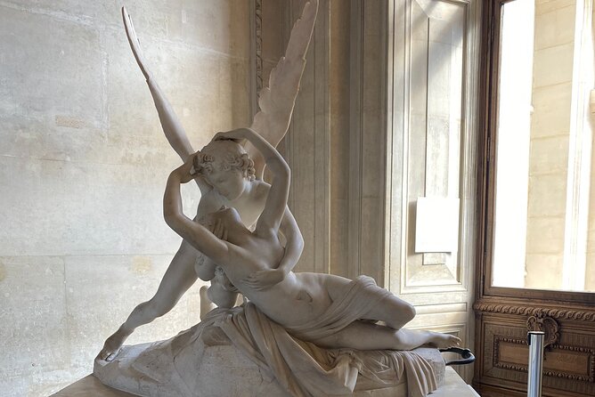 Louvre Museum Private Guided Tour - The Louvre Palace Comes Before the Paintings