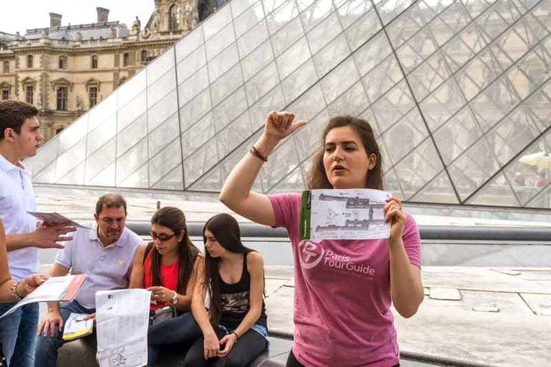 Louvre Museum: Skip-the-Line Small Group Guided Tour - Key points to know before you book