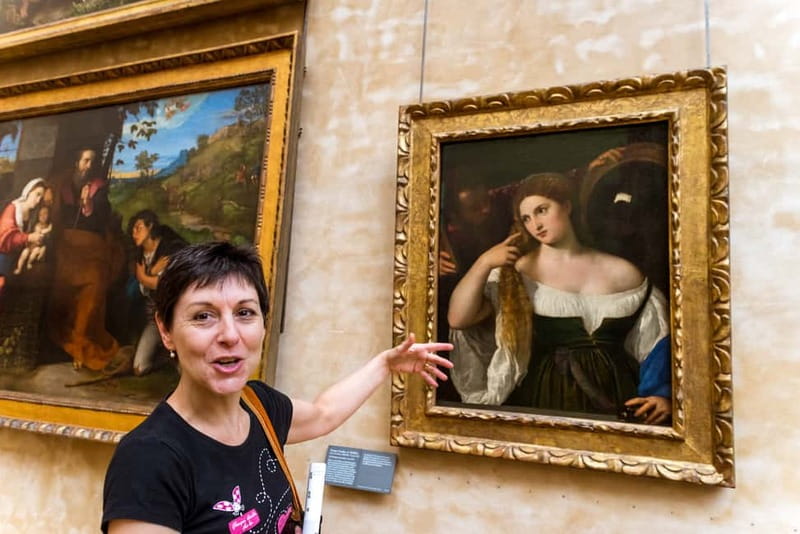 Louvre Museum: Skip-the-Line Small Group Guided Tour - The guide is the real value
