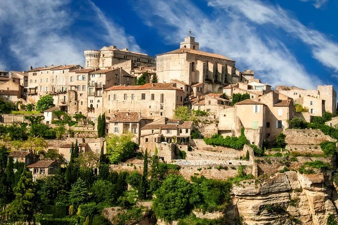 Luberon Villages Half-Day Tour from Aix-en-Provence - Lourmarin: A Gentle Start With About an Hour