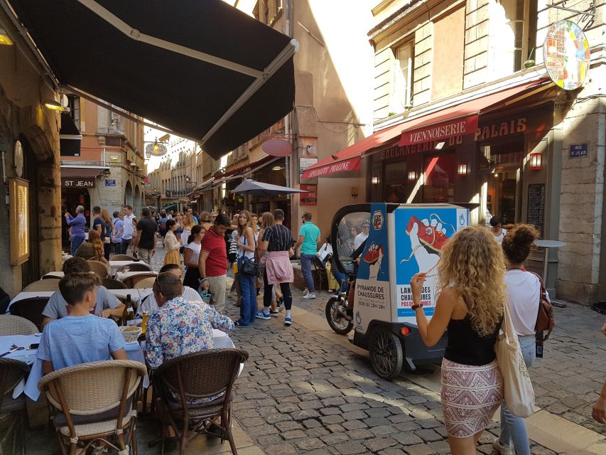 Lyon: 1 or 2-Hour Pedicab Tour - Vieux Lyon: traboules, silk, and Saint-Jean