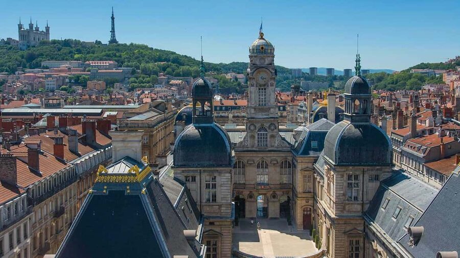 Lyon: Old District Private Guided Walking Tour - Why Vieux Lyon deserves a guided introduction