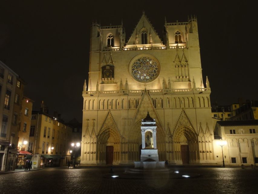 Lyon: Old District Private Guided Walking Tour - Starting in Saint-Jean, Lyon’s historic heart