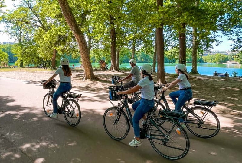Lyon: Parc Tête d'Or eBike Tour - Group size, timing, and comfort