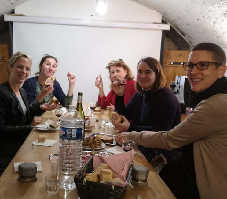 Lyon: Secret Food Tour - Old Lyon, paved lanes, and the secret of traboules