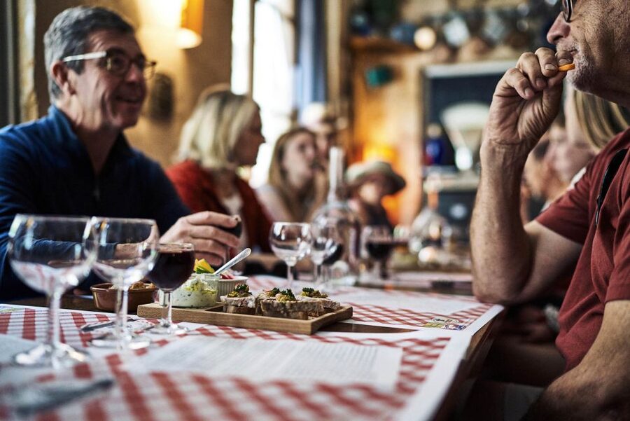 Lyon: Vieux Lyon Food Tasting Walking Tour - Is $104 good value for four hours?