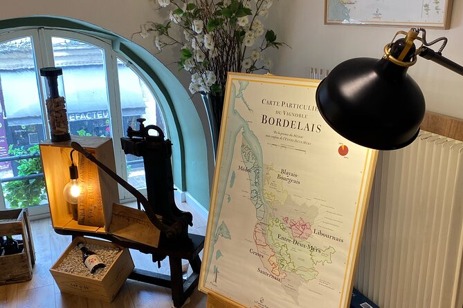Make your own cuvée of Bordeaux wine - The guides and the tone of the class