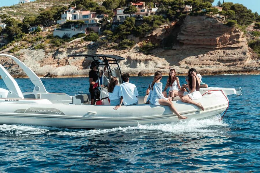 Marseille: Calanques Côte Bleue Marine Park Boat Cruise - Calanques des Eaux Salées: the first swimming stop