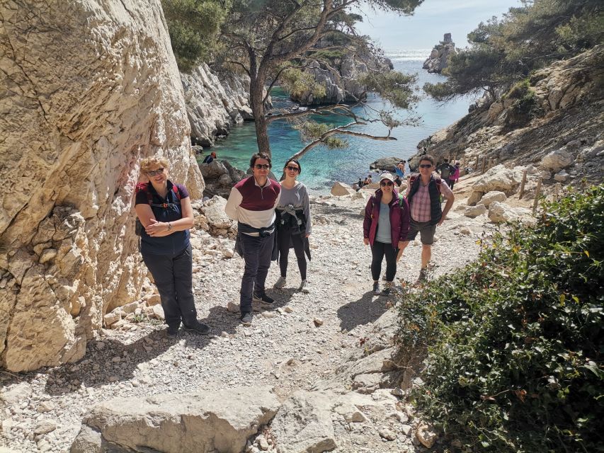 Marseille: Calanques National Park Guided Hike with Picnic - Saint Jean de Dieu, Sugiton, Morgiou, or Sormiou