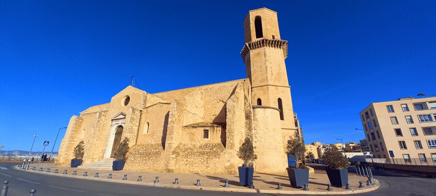 Marseille: Essential Guided Walking Tour of the City - The Vieux Port, Marseille’s natural gathering place