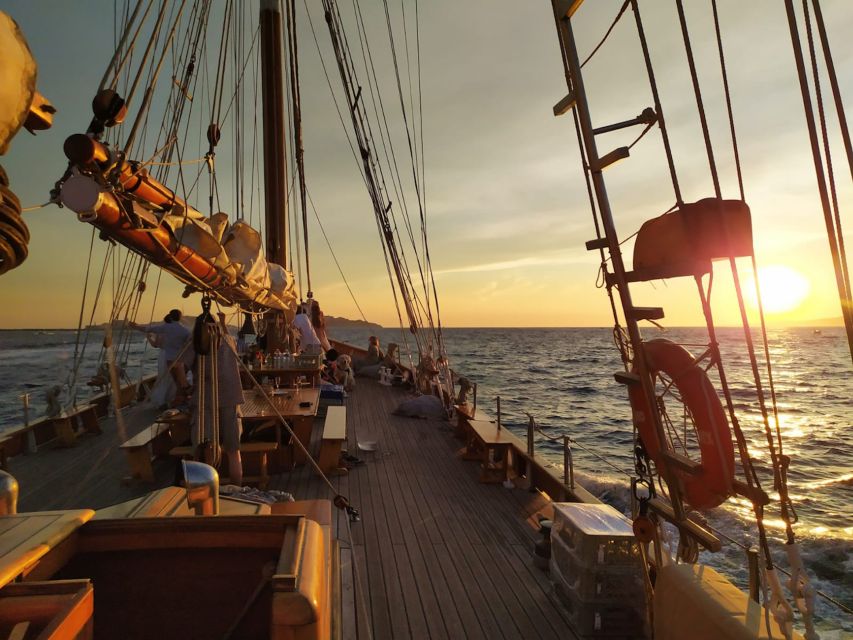 Marseille: Frioul Islands Sunset Cruise with Cocktail Dinner - Is $112 a fair price?