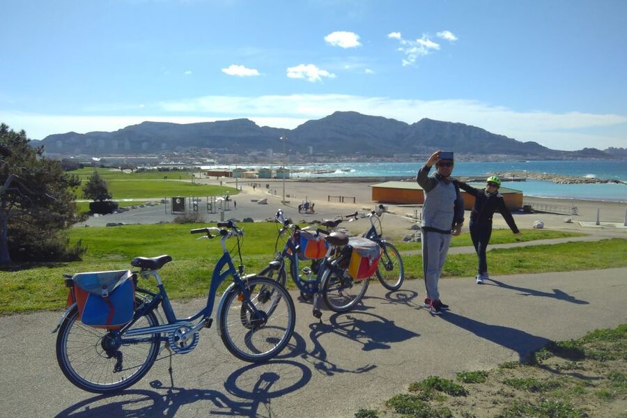Marseille: Full-Day Guided E-Bike Coast & Calanques Tour - Choosing Between Swimming and Lunch