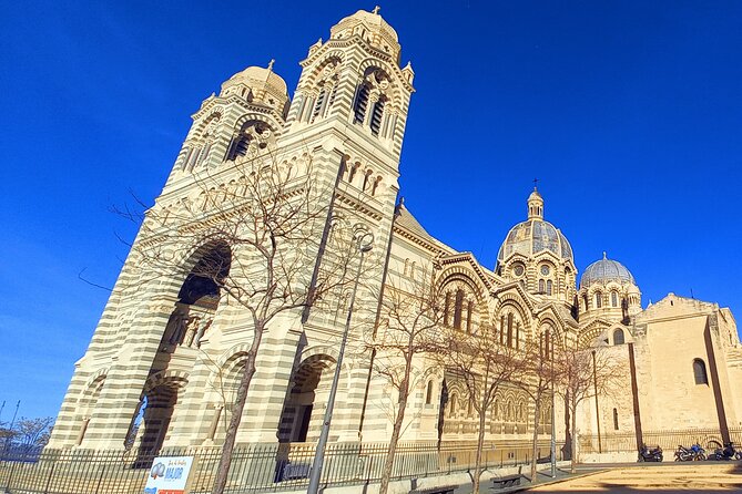 Marseille Guided Tour for 4 Hours with a Bilingual Local Guide - Pharo, Fort Saint-Jean, and MUCEM views