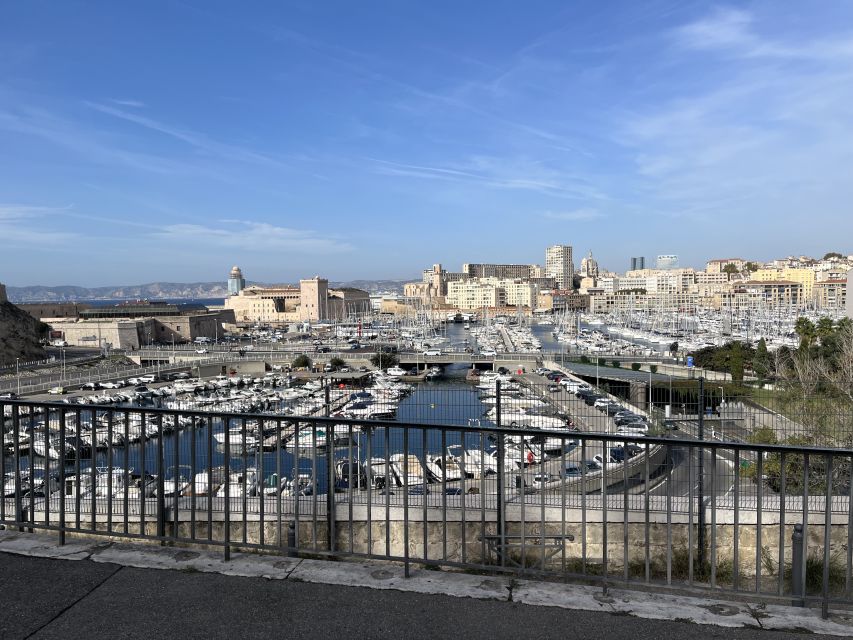 Marseille: Sightseeing E-Bike Tour - La Major Cathedral and a ride through Le Panier