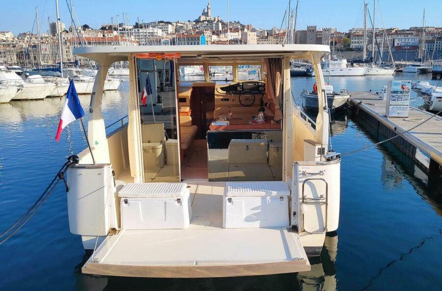 Marseille: Sunset Boat Cruise with Dinner and Drinks - Who will enjoy this cruise most?