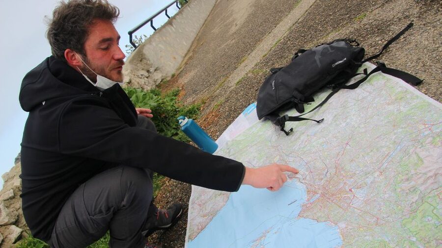 Marseille: Urban Hiking Tour with a Local Guide - Palais du Pharo and the first sea views