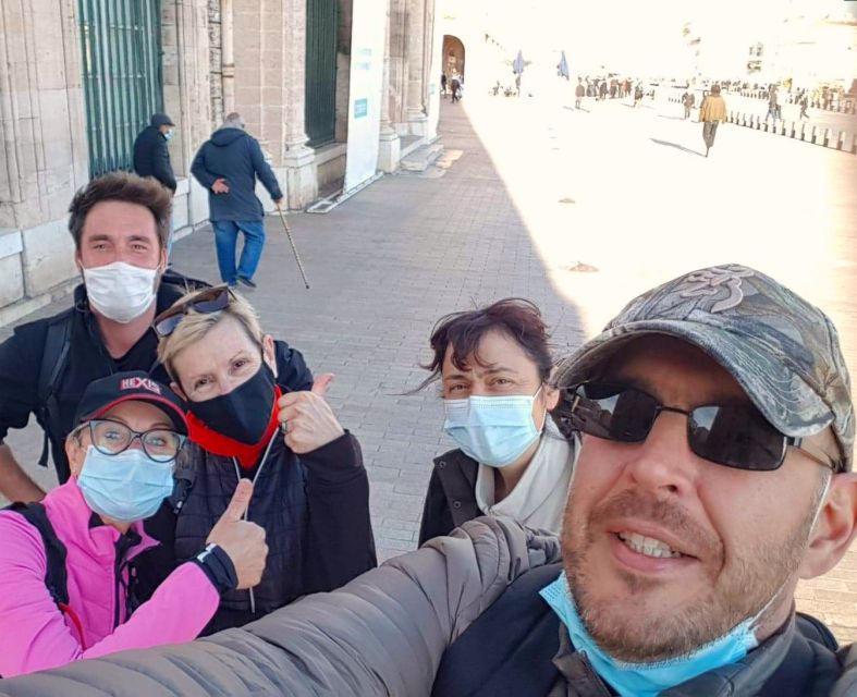 Marseille: Urban Hiking Tour with a Local Guide - Returning through the city center