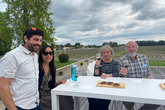Medoc Afternoon Wine Tour - 2 Wineries, tastings & delicacies - What the small group adds