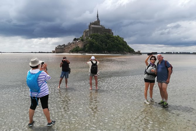 Mont-Saint-Michel bay walk - What to wear and carry for a comfortable walk