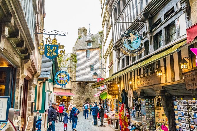 Mont Saint Michel Day Trip from Paris with English Speaking Guide - The return to Paris and the value of the price
