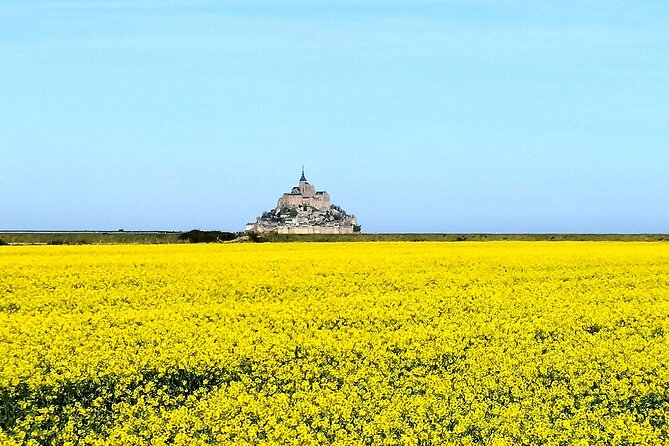Mont Saint Michel Full Day Tour from Bayeux - Arriving at the medieval mount
