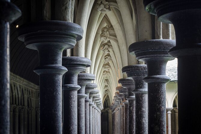 Mont Saint Michel Full Day Tour from Bayeux - The guides make the difference
