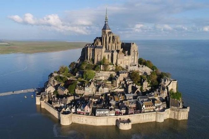 Mont Saint-Michel Small-Group Tour from Paris with Abbey Ticket - The 7:15 a.m. start and the long minivan ride