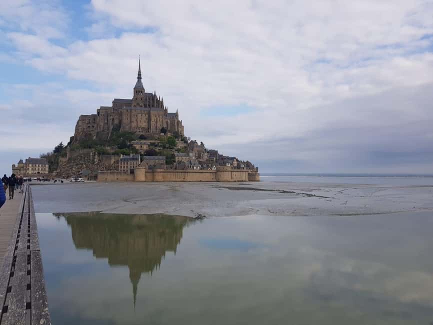 Mont Saint Michel: Village History and Legends Walking Tour - Why Mont Saint Michel works better with a guide