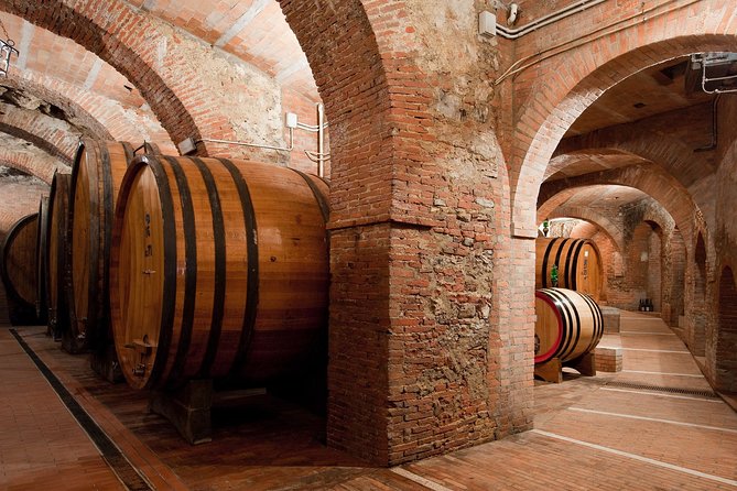 Montepulciano: Winery Tour & Tasting Experience - Quick points to know before booking