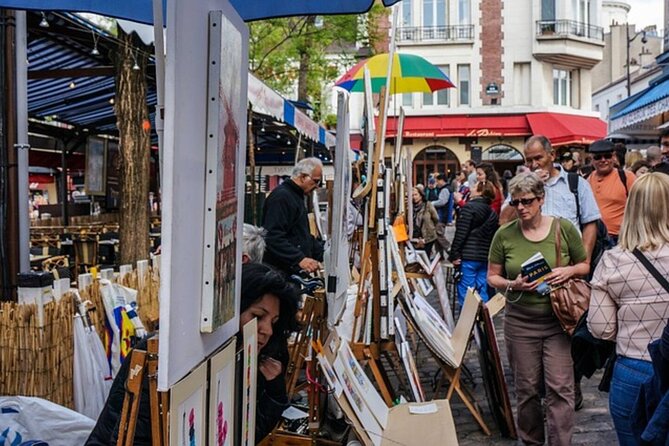 Montmartre and the Sacré-Coeur with the best guides in Paris - Is $30.04 a fair price?