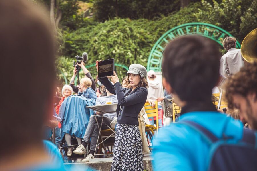 Montmartre en chansons: tour with a professional singer - Key reasons this Montmartre walk is different
