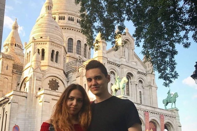 Montmartre Highlights - Bohemian Streets & Sacré-Coeur Basilica - Place du Tertre and the village feel